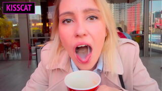 Public Blowjob in Wendis Toilet & Get Coffe with Cum